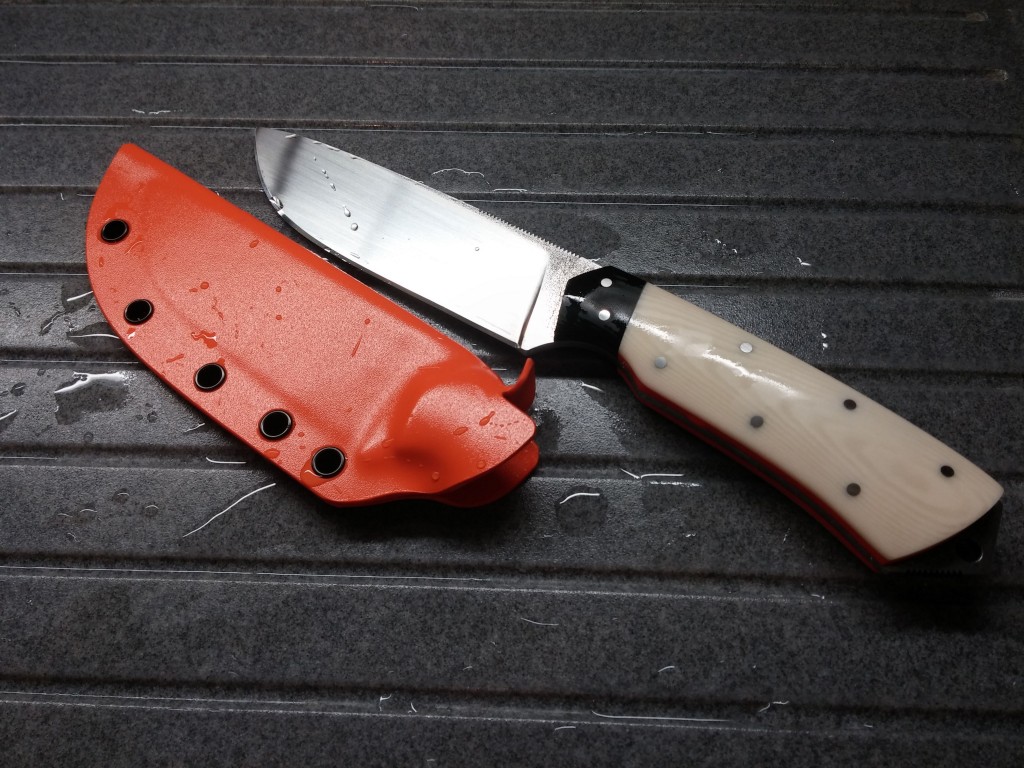g-knives Peregrinus orange – Steel N690Co , Hardness 60 RC