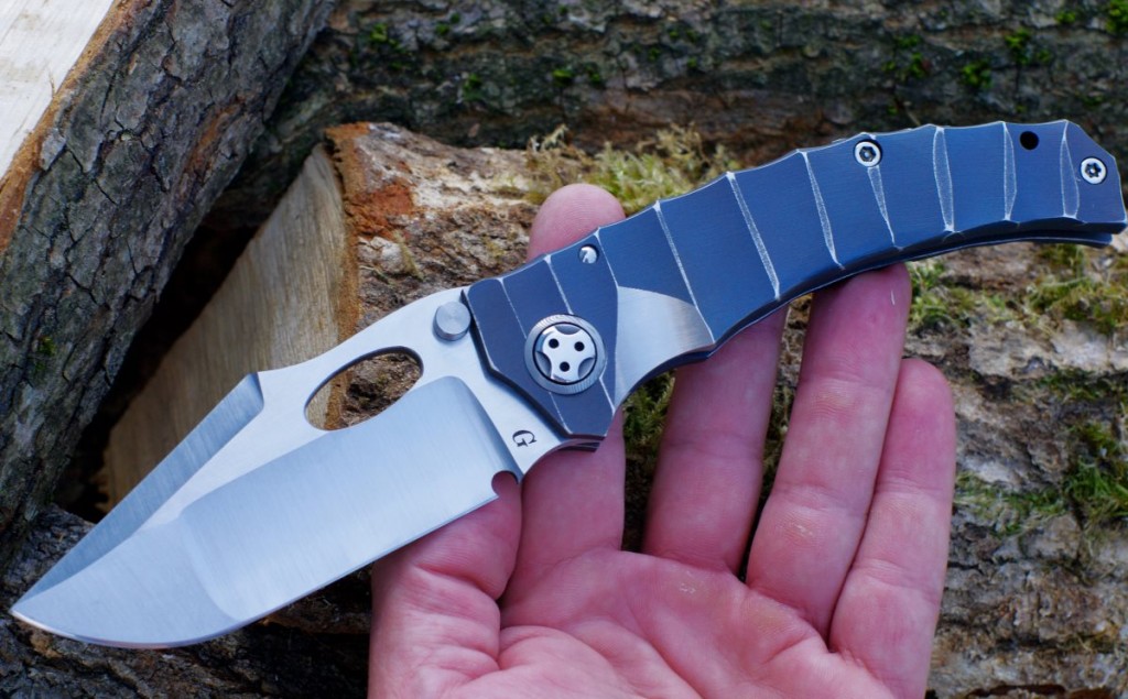 Mr.G Black Widow - Damasteel detail